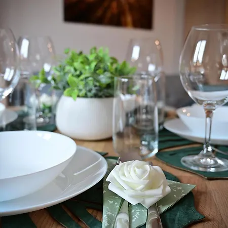 Trevilles Azyl Apartment *